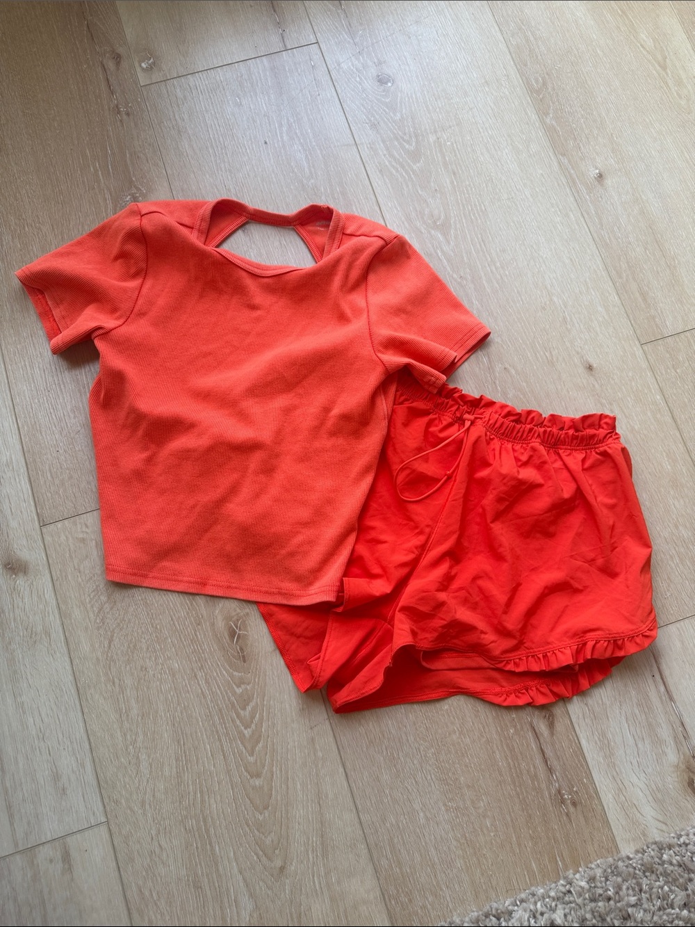 Aerie Bright Red / Orange Two-Piece Tee & Shorts Set S / M